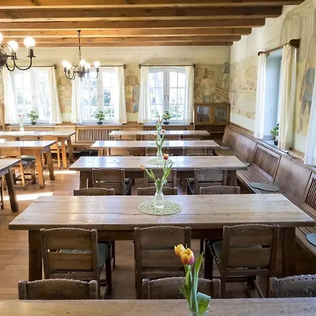 Hostel Jugendherberge Husum *