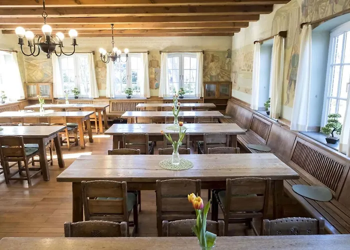 Hostel Jugendherberge Husum *